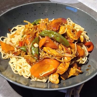 Wok with pork and vegetables